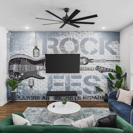 Spacious Home With Large Patio Rooftop Deck And Garage Nashville Exterior foto